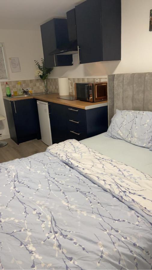 Brand New Studio Apartment With Beautiful Kitchen-Close To Liverpool City Centre Exterior foto
