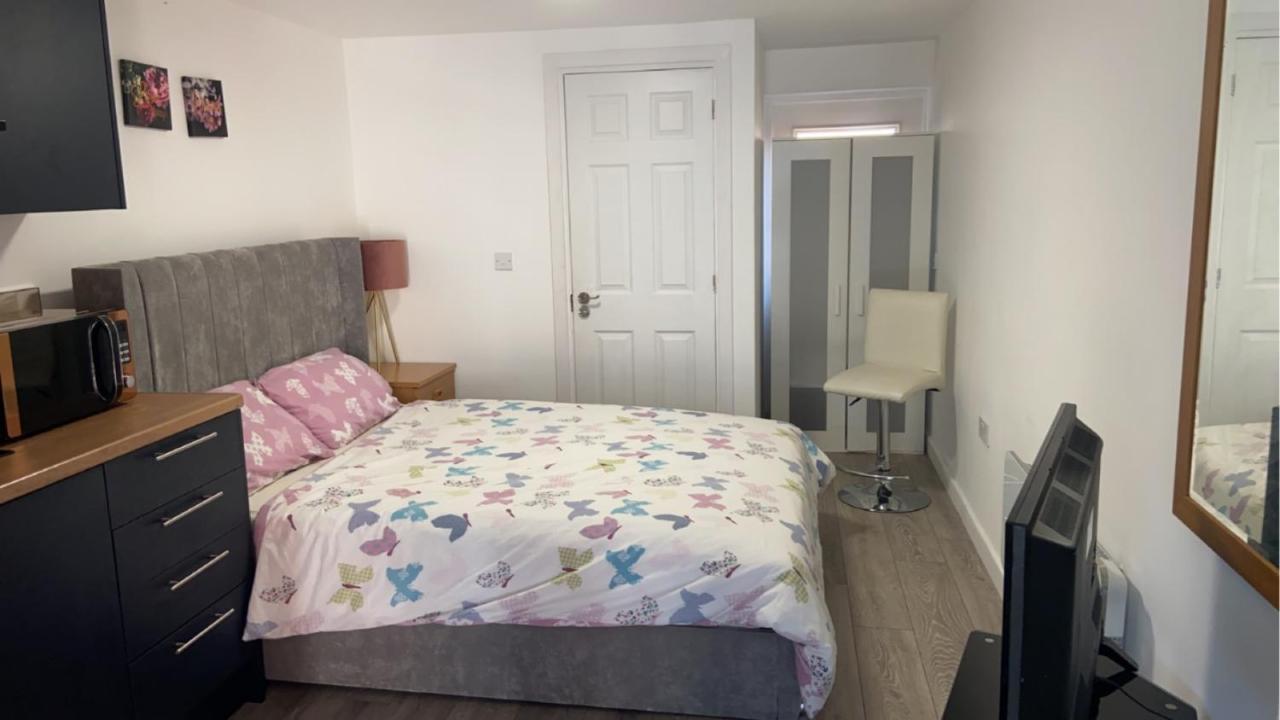 Brand New Studio Apartment With Beautiful Kitchen-Close To Liverpool City Centre Exterior foto