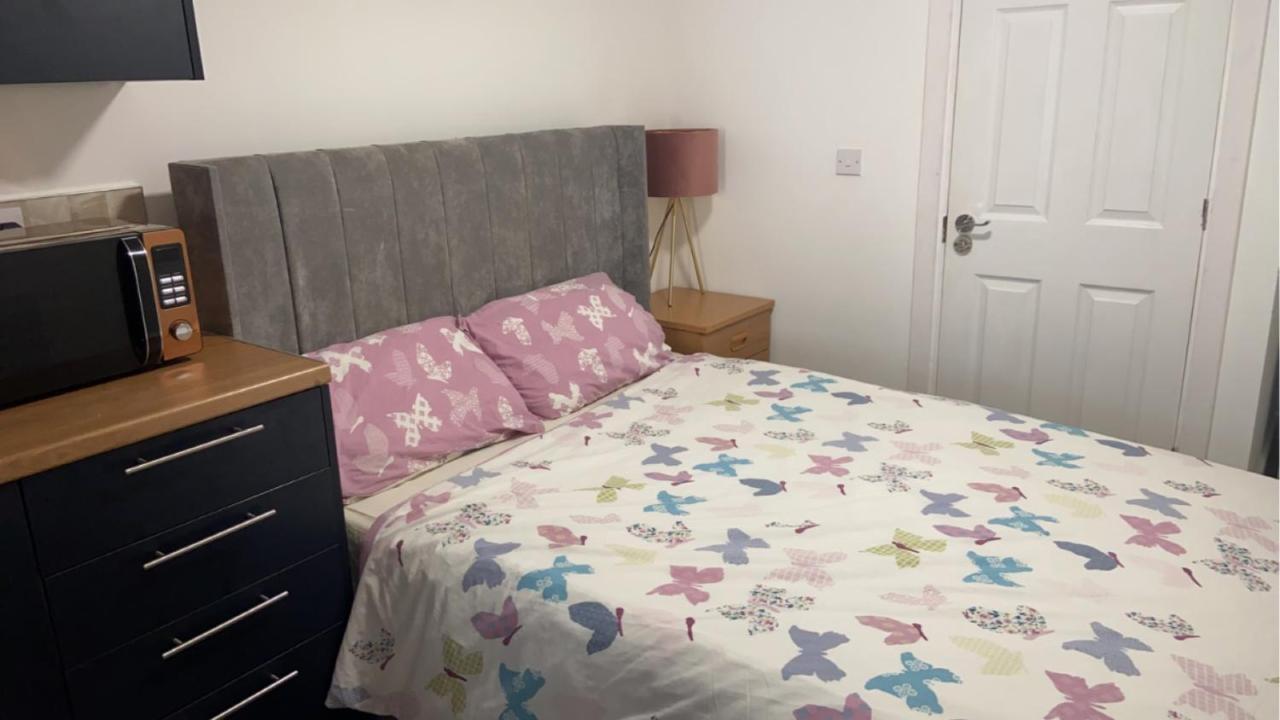 Brand New Studio Apartment With Beautiful Kitchen-Close To Liverpool City Centre Exterior foto